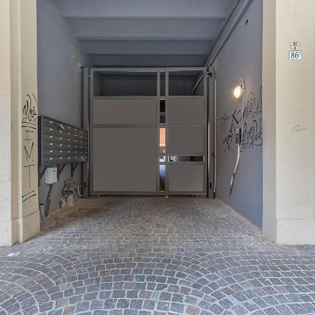 Academy Of Fine Arts -Modern Apt. With Balcony! بولونيا المظهر الخارجي الصورة
